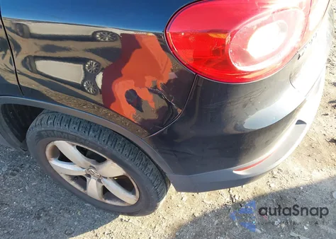 2010 Volkswagen Tiguan Wolfsburg Edition из США, поврежденный, VIN WVGAV7AX1AW532684